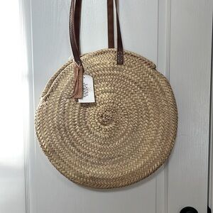French Basket straw beach bag. 18” x 18”.